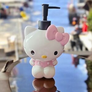 Hello KITTY Ceramic Soap/ Lotion Dispenser